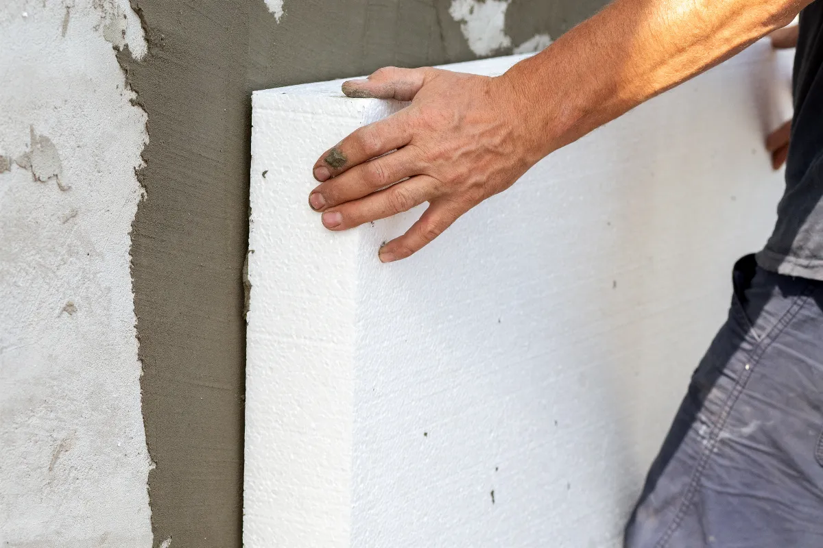 isolation-avec-du-polystyrene-expanse-quels-sont-les-avantages-et-les-inconvenients-de-cet-isolant