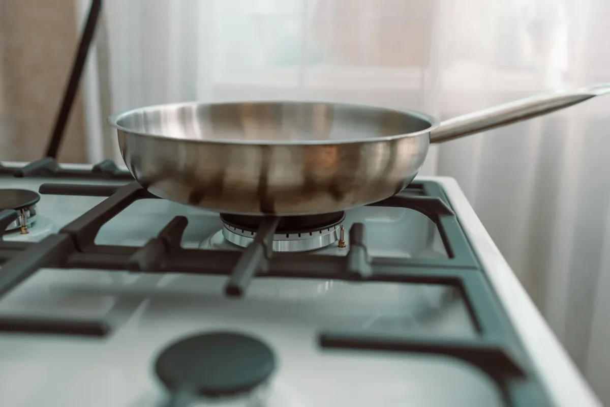 nettoyage-poele-abimee