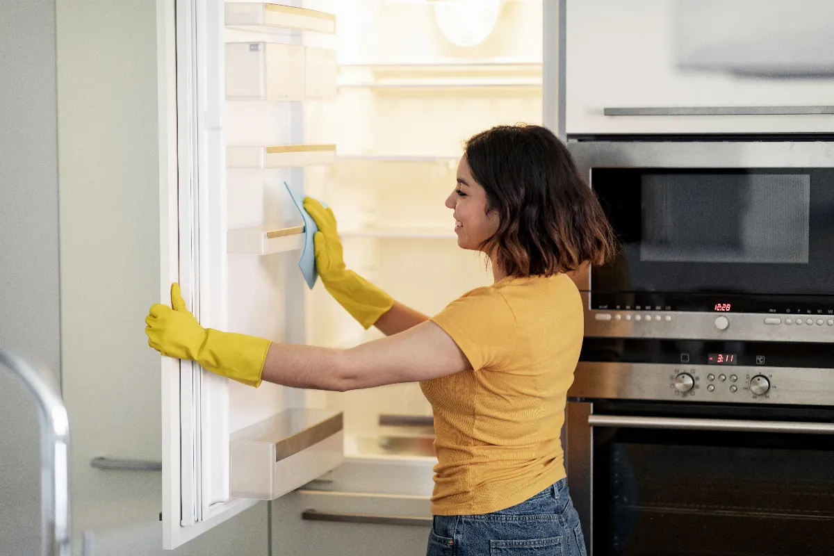 nettoyer-son-frigo-quels-sont-les-points-a-ne-surtout-pas-negliger