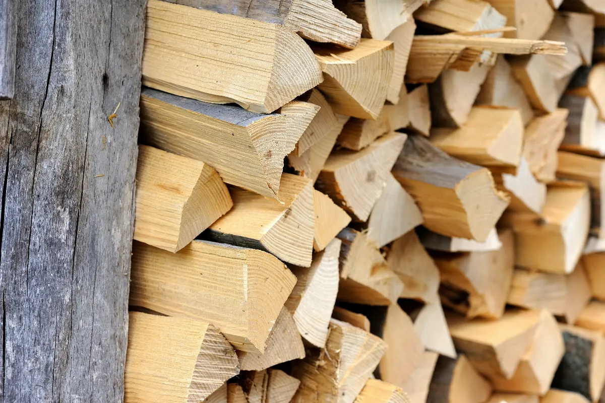 normes-sur-le-bois-de-chauffage-en-france-faites-attention-a-etre-en-regle-cette-annee