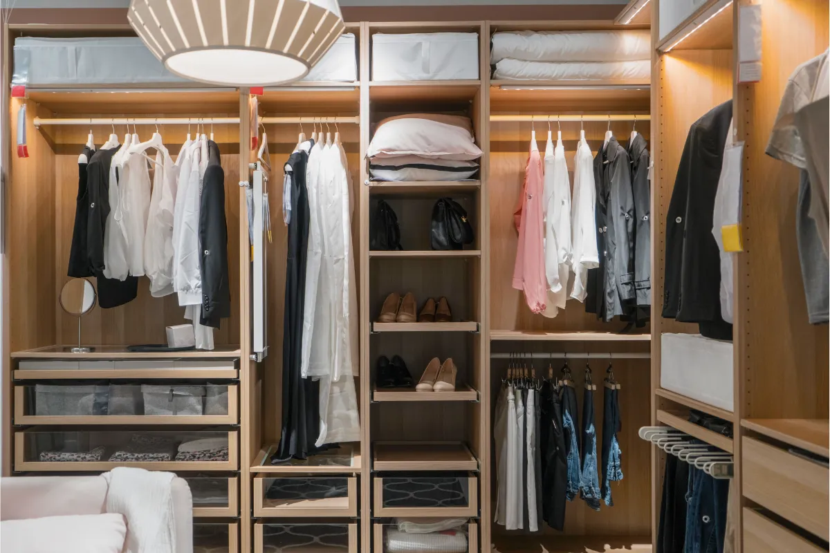 amenager-un-dressing-sur-mesure-astuces-et-conseils-pratiques2