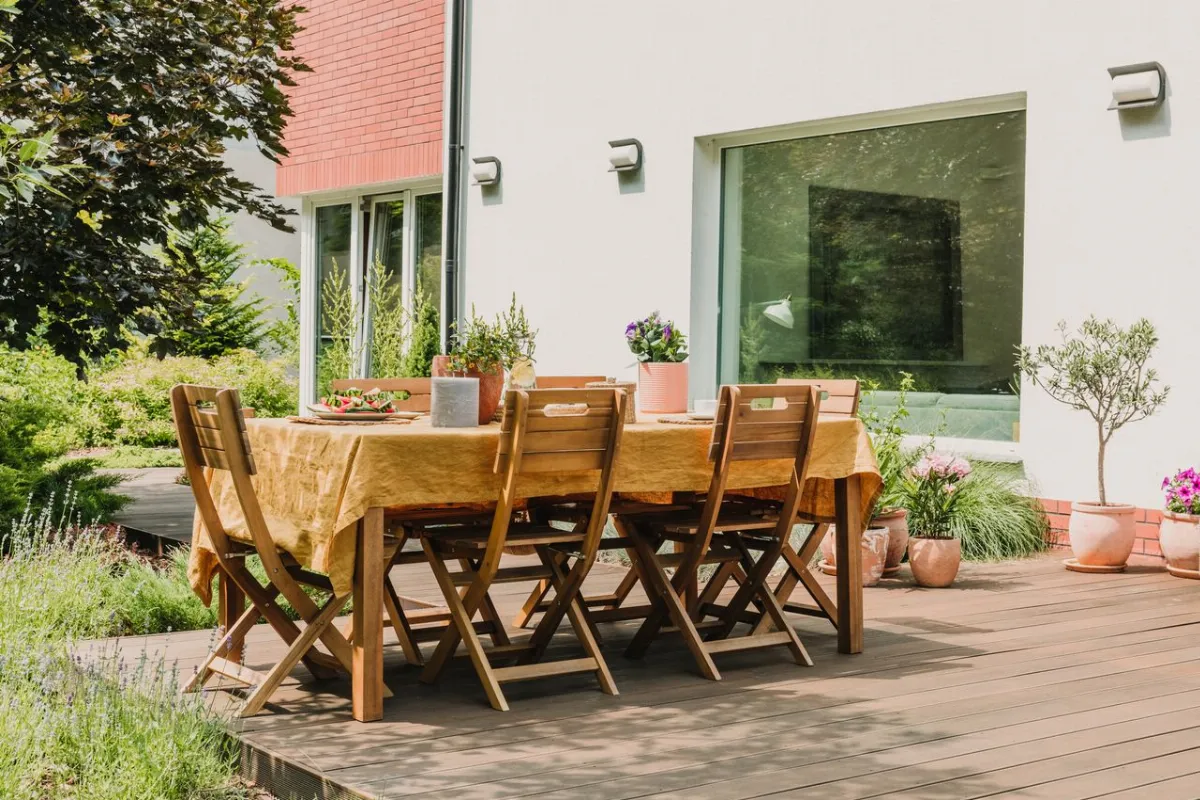 comment-choisir-la-bonne-taille-de-salon-de-jardin