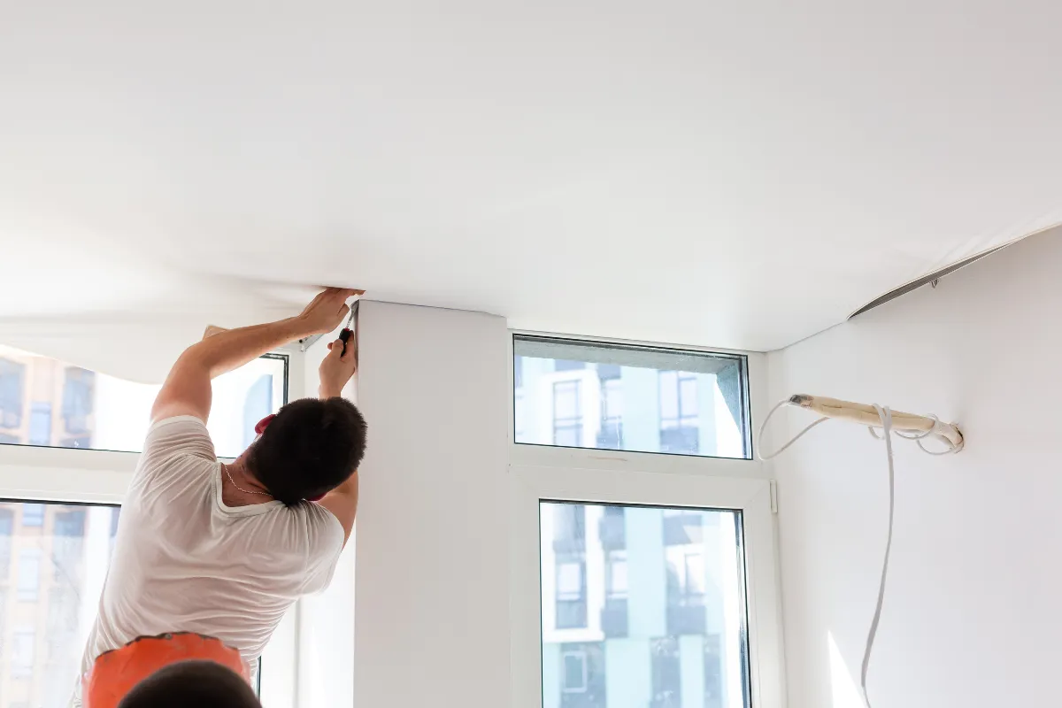 les-atouts-du-plafond-tendu-esthetique-et-performance