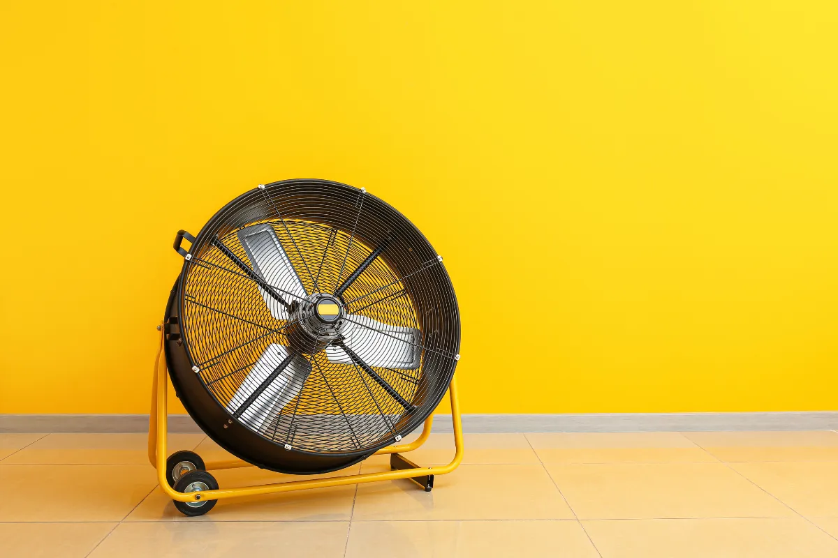 vous-chauffez-votre-maison-au-bois-voici-lastuce-ultime-pour-economiser-25-denergie-facilement