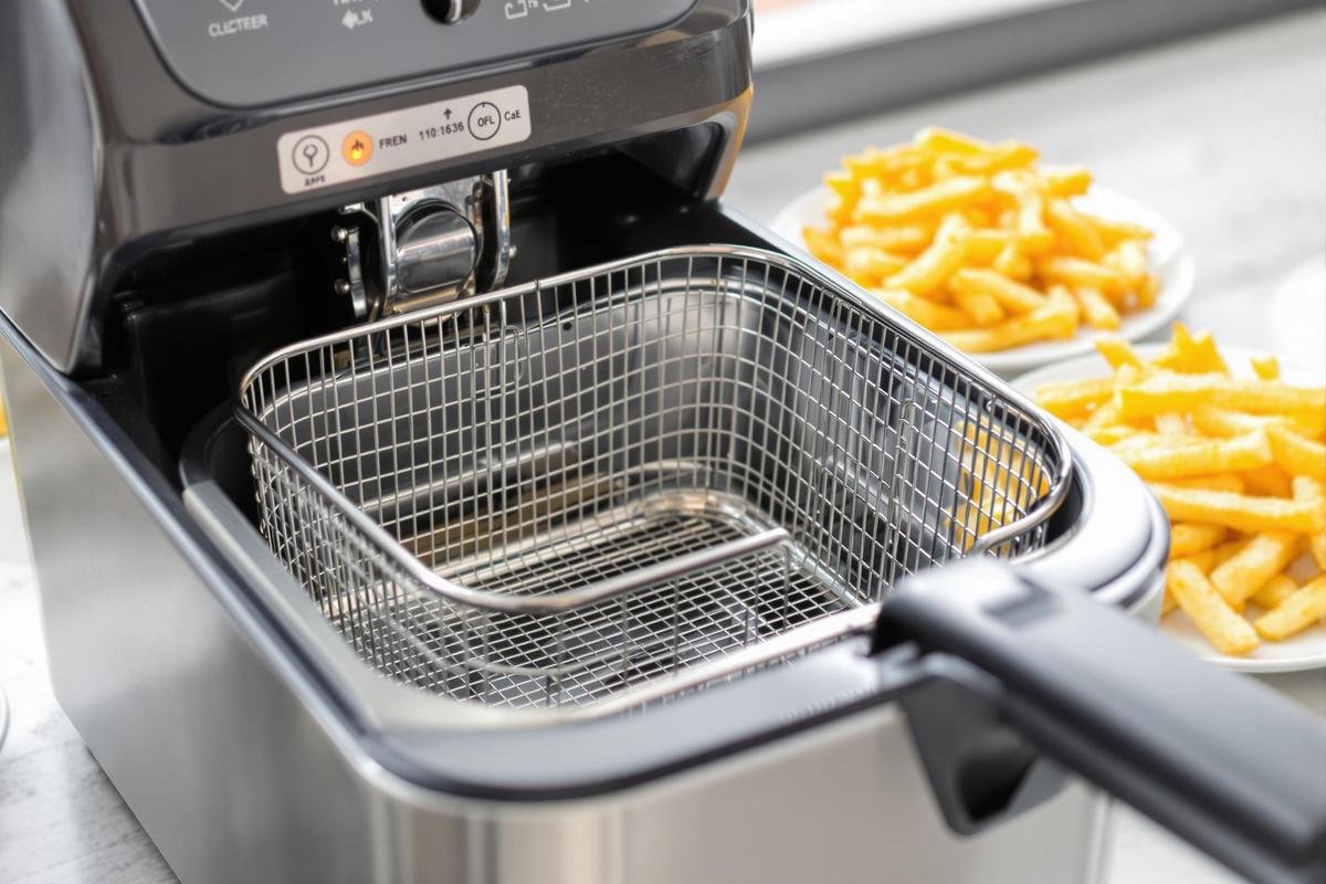 Comment nettoyer l'interieur d'une friteuse electrique efficacement